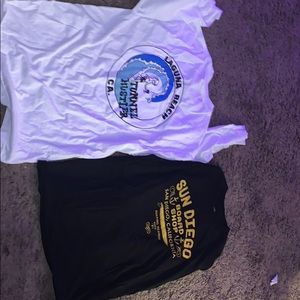 2 long sleeve t shirts bundle